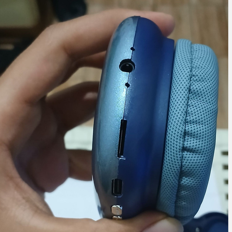 هدفون اپل P9 مشابه نسخه اورجینال