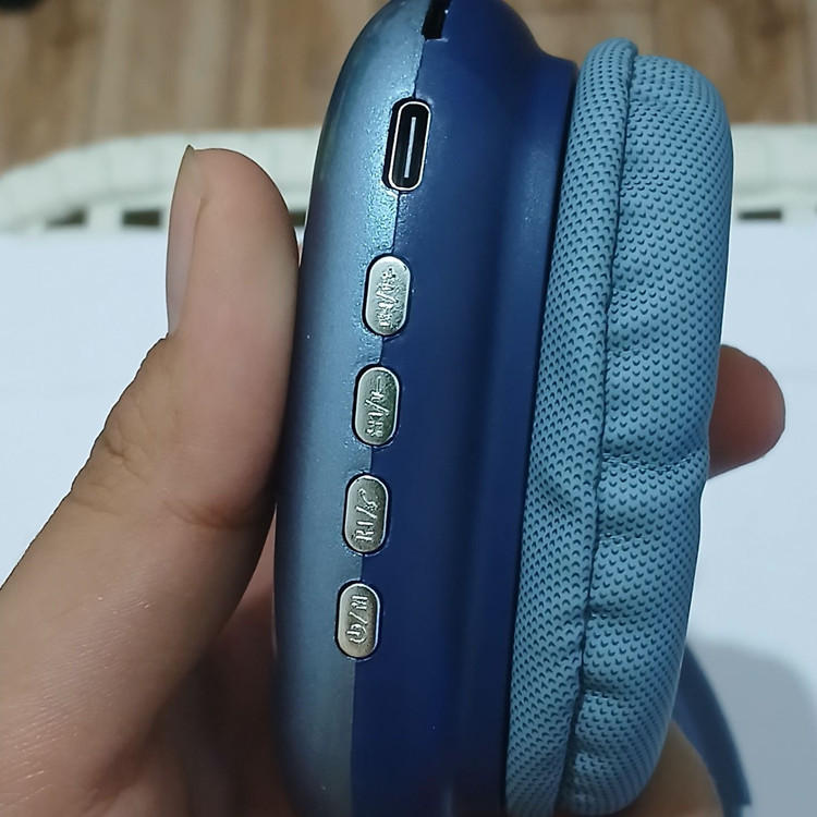 هدفون اپل P9 مشابه نسخه اورجینال